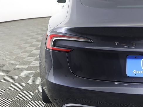 Used 2025 Tesla Model 3 Long Range image 17