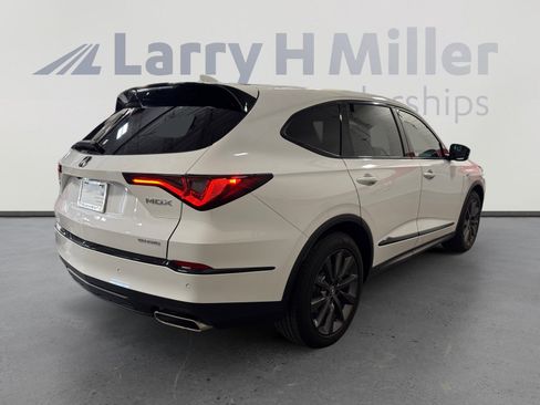 Used 2025 Acura MDX A-Spec image 5