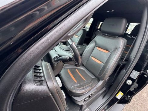 Used 2019 GMC Sierra 1500 AT4 w/ AT4 Premium Package image 9