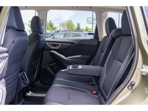 Certified 2024 Subaru Forester Premium AWD/4WD image 13
