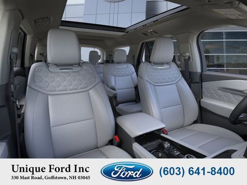 New 2026 Ford Explorer Platinum w/ LUX Leather Package AWD/4WD image 40
