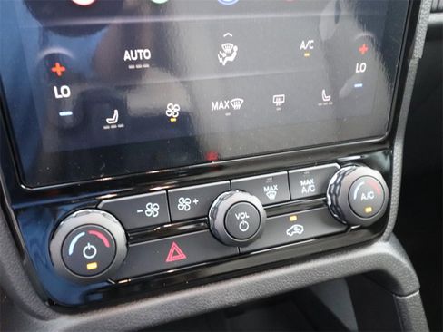 New 2025 Ford Ranger XLT w/ Equipment Group 301A High image 19