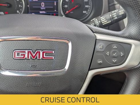 Used 2023 GMC Terrain SLE w/ Driver Convenience Package FWD image 21