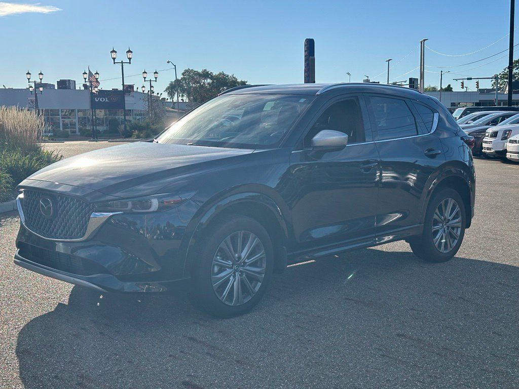 Used 2024 MAZDA CX-5 Signature AWD/4WD image 1