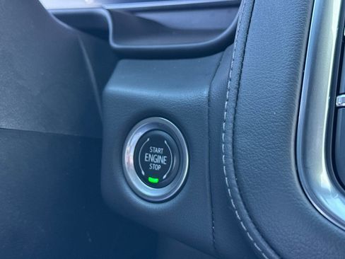 Used 2022 Chevrolet Tahoe Z71 w/ Z71 Off-Road Package image 32