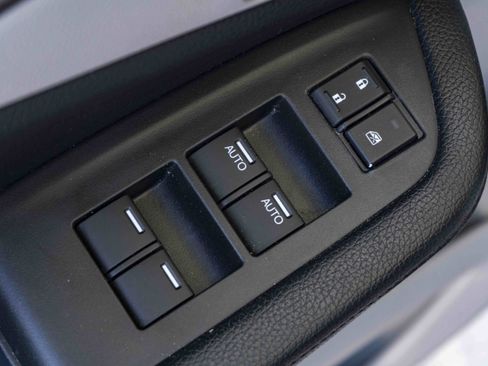 Used 2018 Honda Pilot EX-L image 37
