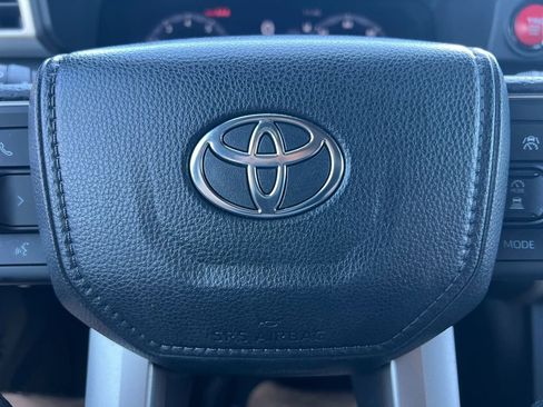 Used 2024 Toyota Tacoma TRD Off-Road image 5