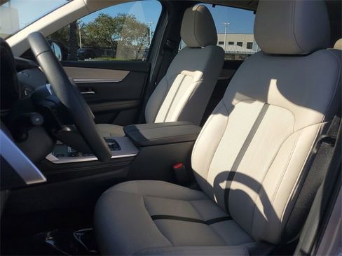 Certified 2025 MAZDA CX-90 Plug-In Hybrid w/Premium Sport image 18