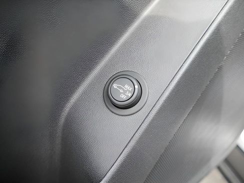 Used 2024 Chevrolet Equinox LT w/ LPO, Floor Liner Package AWD/4WD image 23