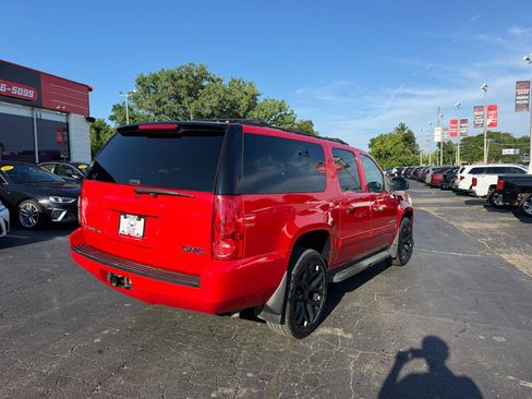 Used 2013 GMC Yukon XL SLE w/ Suspension Package, Off-Road AWD/4WD image 7