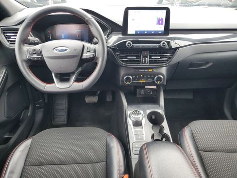 Used 2025 Ford Escape ST-Line image 25