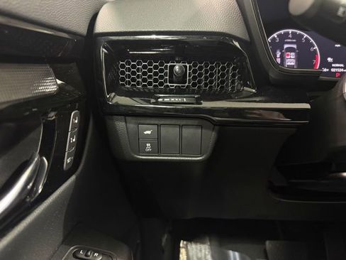 Used 2025 Honda CR-V EX-L image 18
