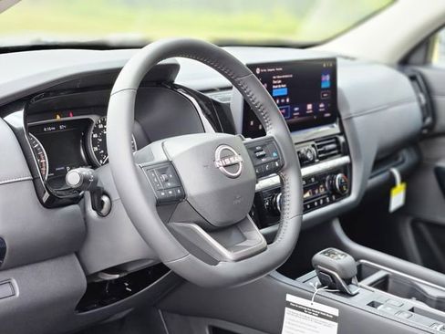 New 2026 Nissan Pathfinder SV FWD image 10