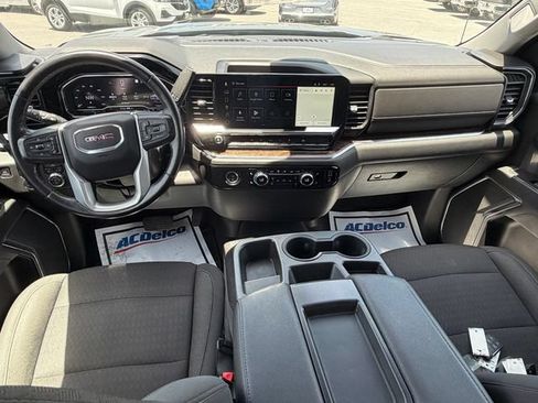 Used 2022 GMC Sierra 1500 Elevation AWD/4WD image 10
