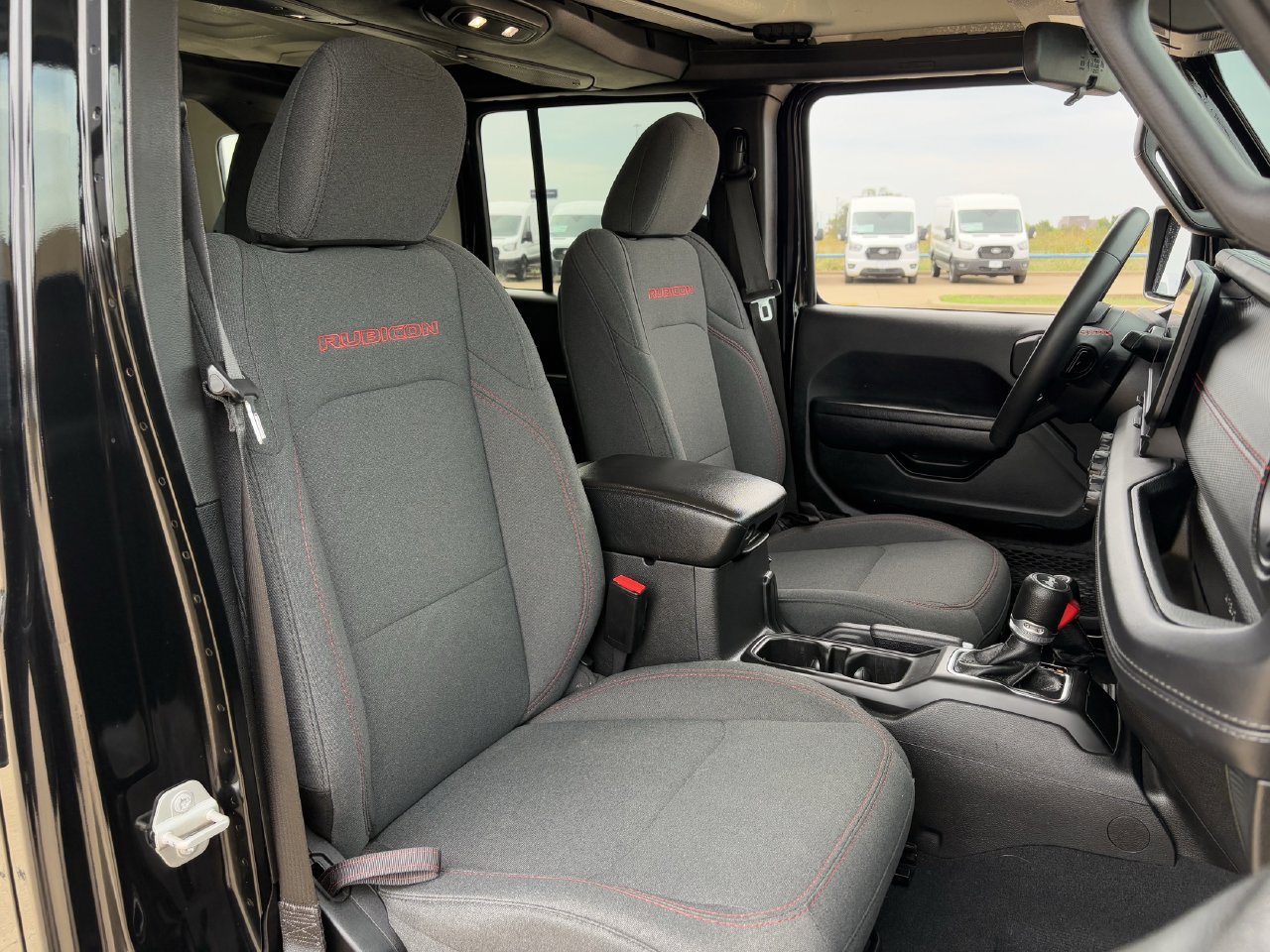 Used 2024 Jeep Wrangler Unlimited Rubicon AWD/4WD image 32