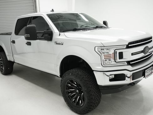 Used 2019 Ford F150 XLT w/ Trailer Tow Package AWD/4WD image 3