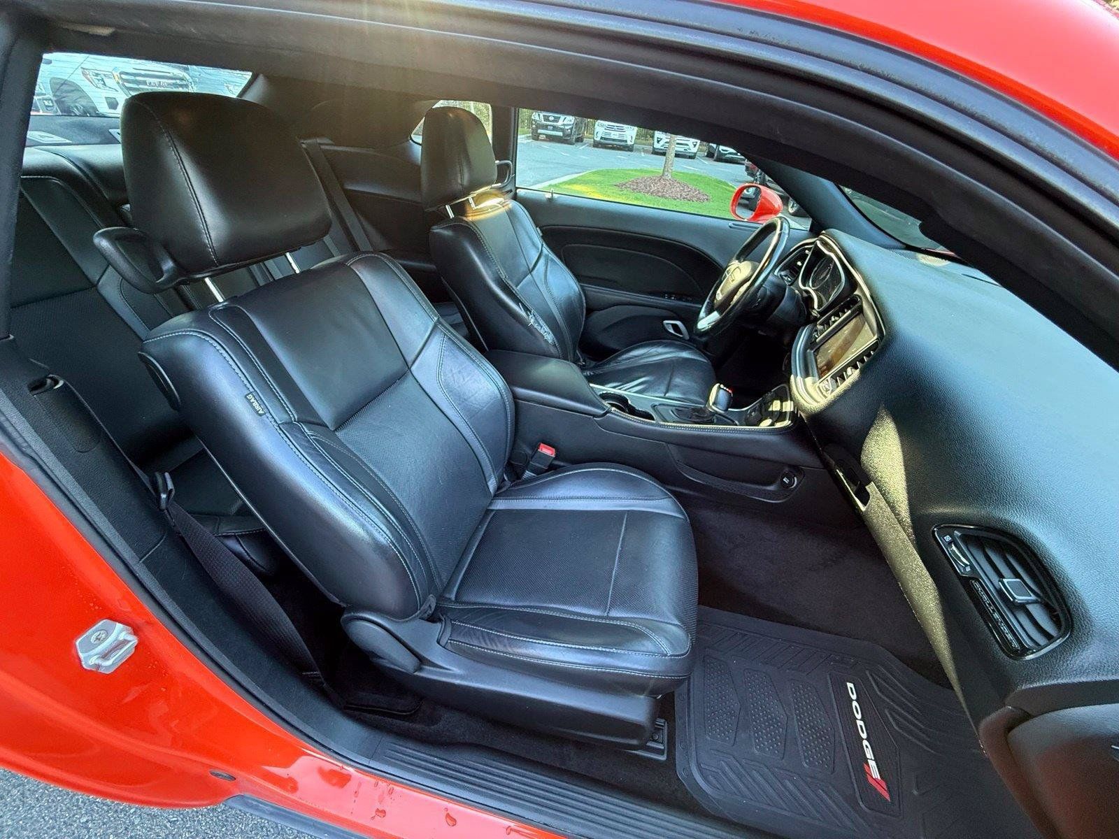 Used 2016 Dodge Challenger SXT Plus RWD image 21