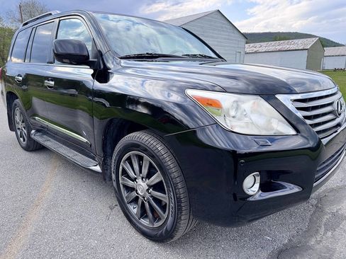 Used 2011 Lexus LX 570 4WD w/ Luxury Pkg image 1