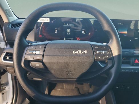 Used 2025 Kia K4 LXS image 20