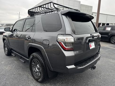 Certified 2020 Toyota 4Runner Venture w/ Moonroof Package image 28