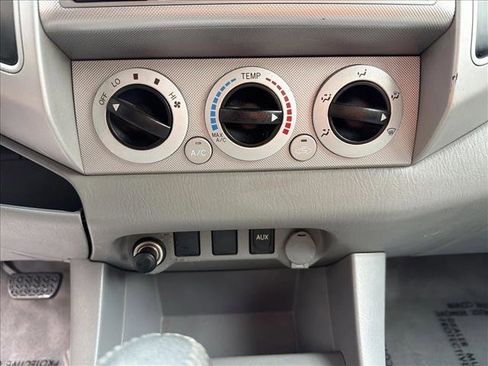 Used 2011 Toyota Tacoma 2WD Access Cab image 19