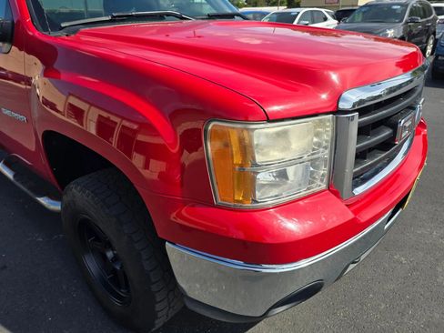 Used 2011 GMC Sierra 1500 SLE w/ SLE Preferred Package AWD/4WD image 20