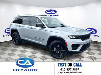 Used 2025 Jeep Grand Cherokee Altitude