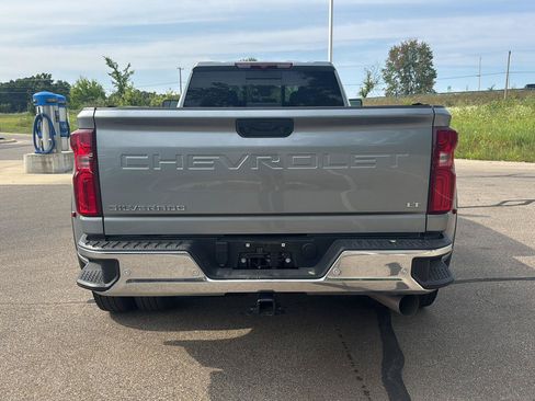 Used 2025 Chevrolet Silverado 3500 LT w/ All Star Edition AWD/4WD image 4
