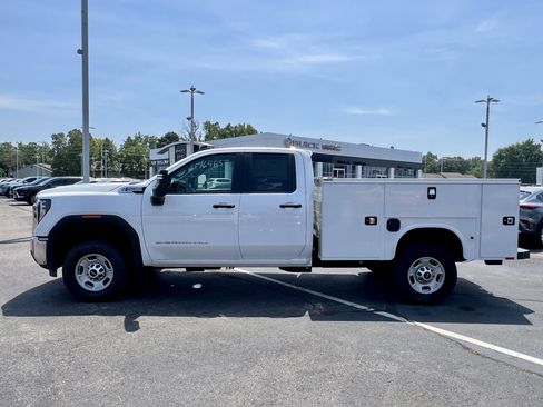 New 2025 GMC Sierra 2500 Pro w/ Convenience Package image 4