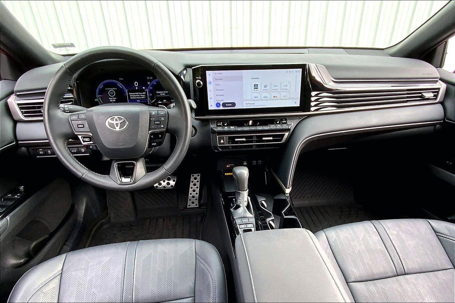 Used 2025 Toyota Camry XSE AWD/4WD image 14
