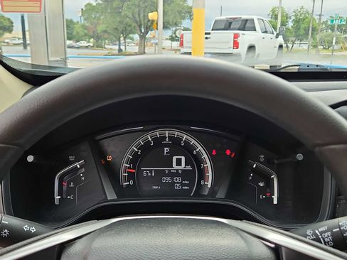 Used 2018 Honda CR-V LX image 22