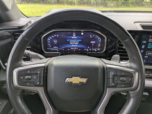 Used 2022 Chevrolet Silverado 1500 LTZ w/ LTZ Premium Package RWD image 24