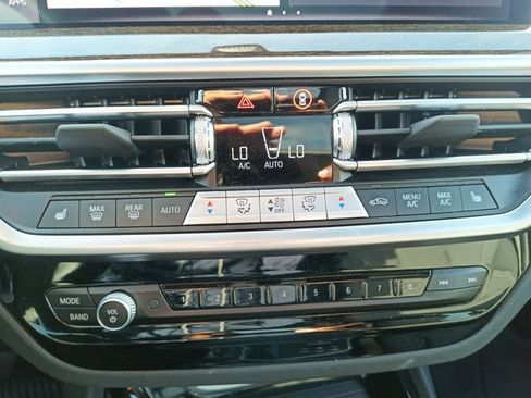 Used 2024 BMW X3 xDrive30i w/ Premium Package w/ZPA image 13