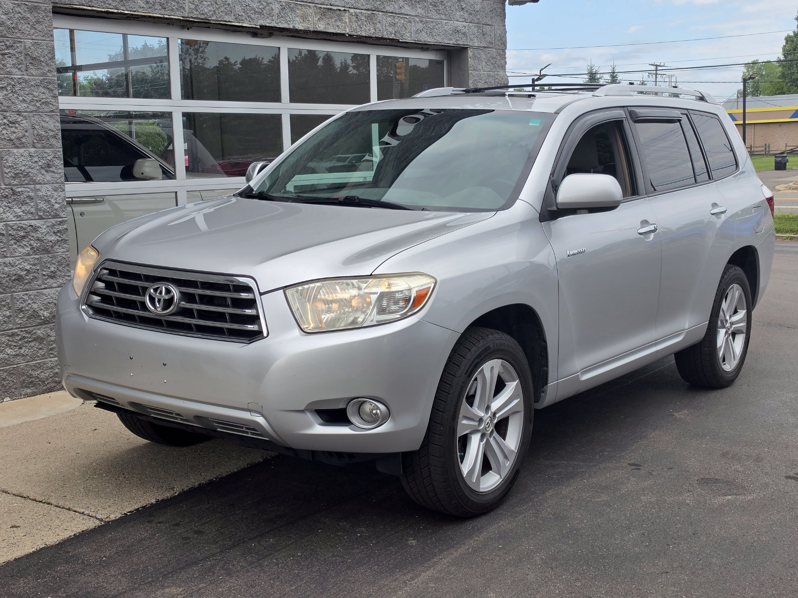Used 2008 Toyota Highlander Limited w/ Tow Pkg AWD/4WD image 1