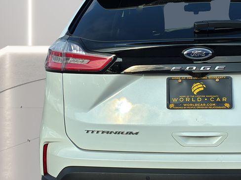 Used 2024 Ford Edge Titanium AWD/4WD image 30