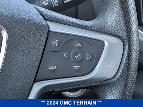 Used 2024 GMC Terrain SLE w/ Driver Convenience Package AWD/4WD image 20