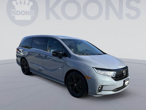 Used 2023 Honda Odyssey Sport image 18