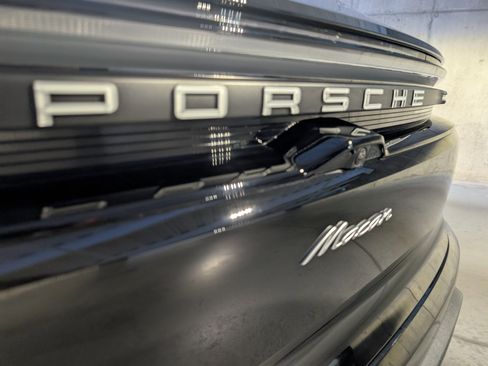 Used 2025 Porsche Macan Electric image 17