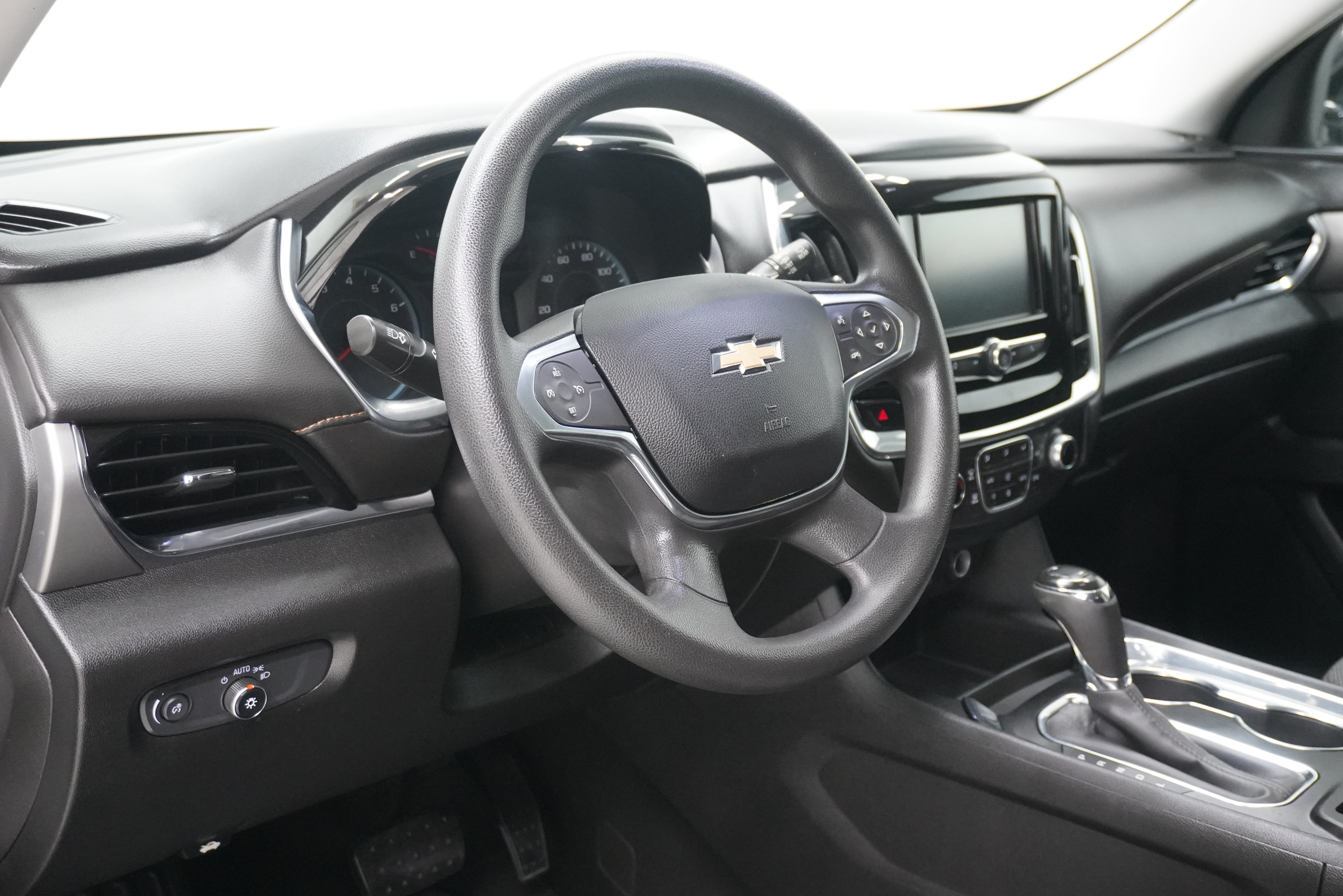 Used 2019 Chevrolet Traverse LS FWD image 10