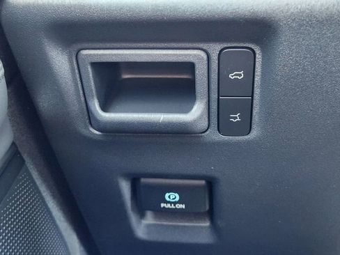 New 2026 Ford Expedition Active image 21