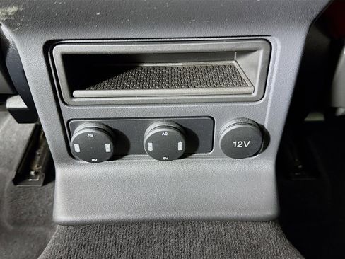 Used 2017 Jaguar F-PACE S image 28