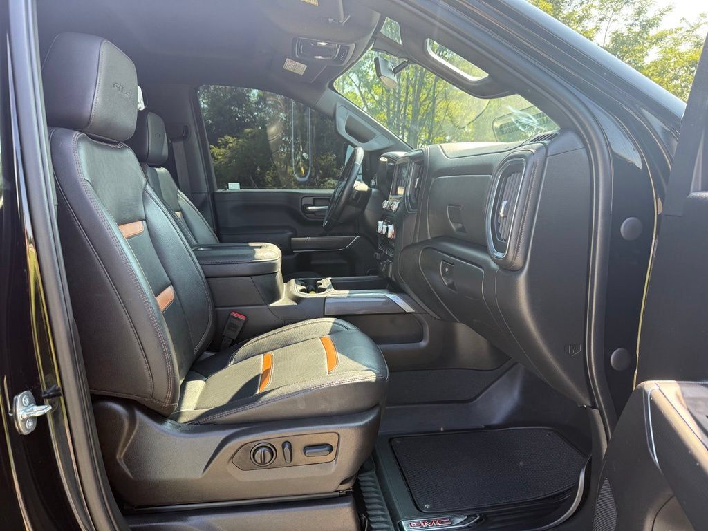 Used 2022 GMC Sierra 2500 AT4 w/ Driver Alert Package I AWD/4WD image 27