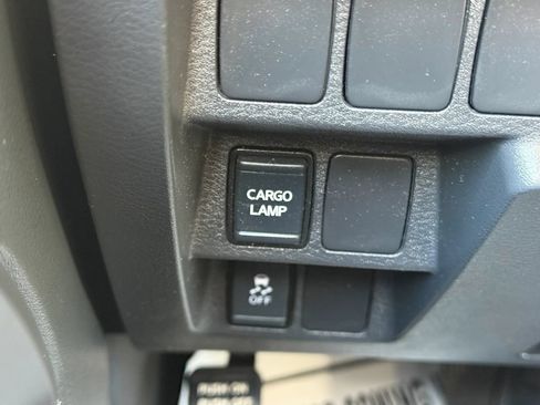 Used 2022 Nissan Frontier S RWD image 23