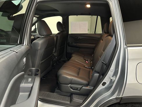 Certified 2023 Honda Passport TrailSport image 32