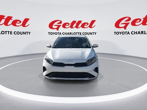 Used 2022 Kia Forte LXS image 3