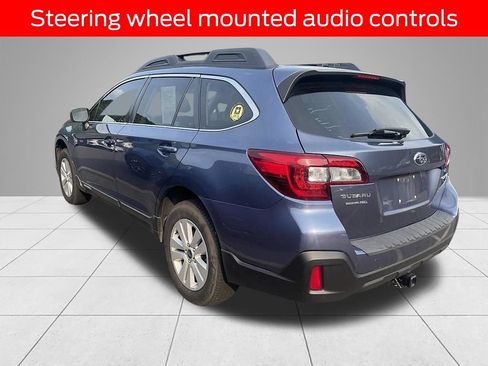 Used 2018 Subaru Outback 2.5i AWD/4WD image 6