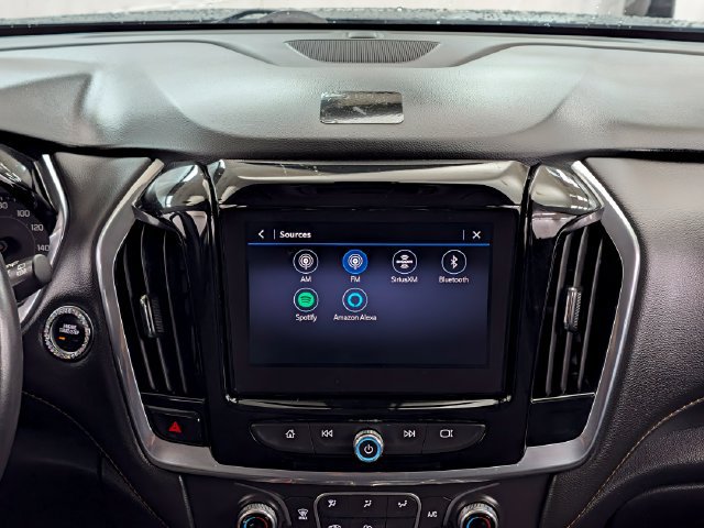 Used 2020 Chevrolet Traverse LT FWD image 28