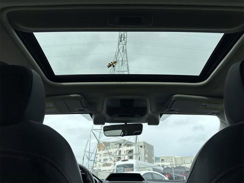 Used 2018 Subaru Crosstrek 2.0i Limited image 13