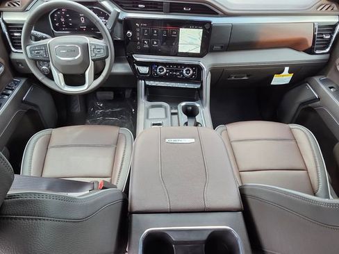 New 2026 GMC Sierra 3500 Denali w/ Denali Reserve Package AWD/4WD image 7