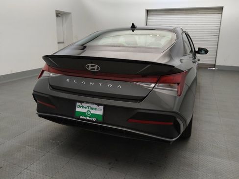 Used 2025 Hyundai Elantra Sport FWD image 7